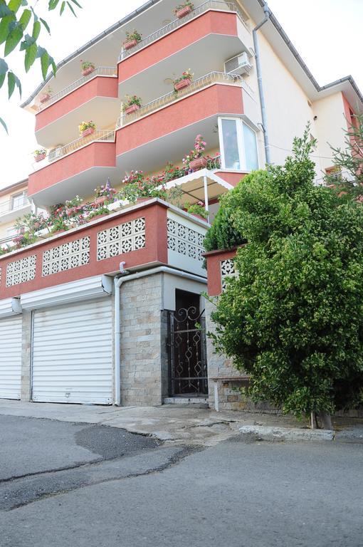 Hotel Babeva Sveti Vlas Bagian luar foto